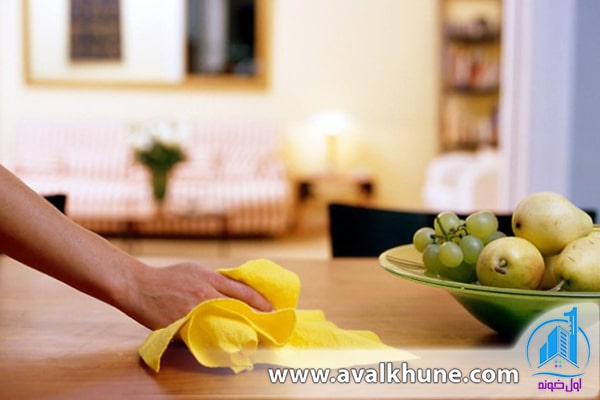 تمیز کردن مبلمان چوبی  در خانه