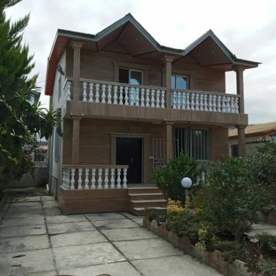 ویلا دوبلکس با حیاط زیبا