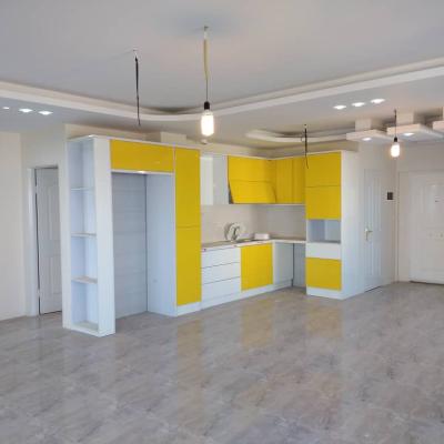 آپارتمان ساحلی در خط دریا