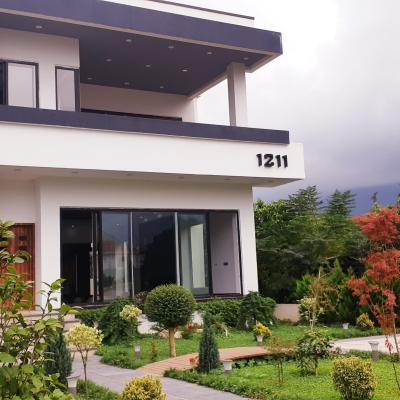 ویلا مدرن در شهرک ساحلی