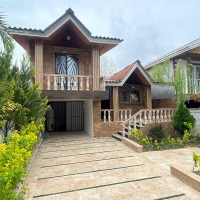 ویلا نیم پیلوت مبله با سند تک برگ