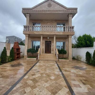 دوبلکس نما کلاسیک در چمستان