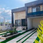 فروش ویلا نیم‌ پیلوت نما مدرن