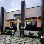 ویلا سنددار، استخر، روف با ویو باغ