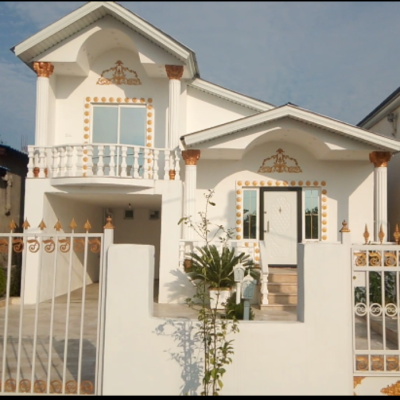 خرید ویلا نیم پیلوت با ساخت عالی