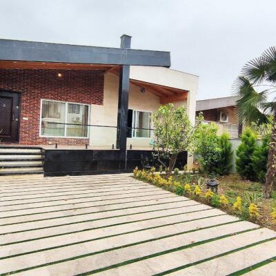 ویلا باغ همکف با استخر داخل