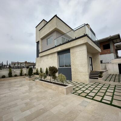 ویلای لوکس استخردار روبروی خانه دریا