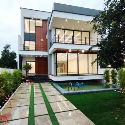 ویلا تریبلکس مدرن با سند تک برگ و استخر