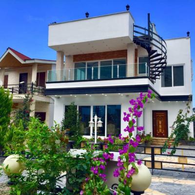 خرید ویلا ساحلی لوکس