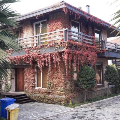 خرید ویلا داخل شهرک با ساحل اختصاصی