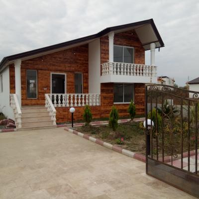 خرید ویلا نیم پیلوت جنگلی