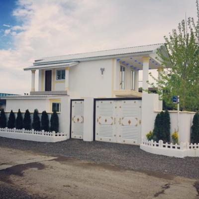 ویلا جنگلی شیک با سند تک برگ