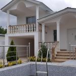 ویلا نیم پیلوت استخردار